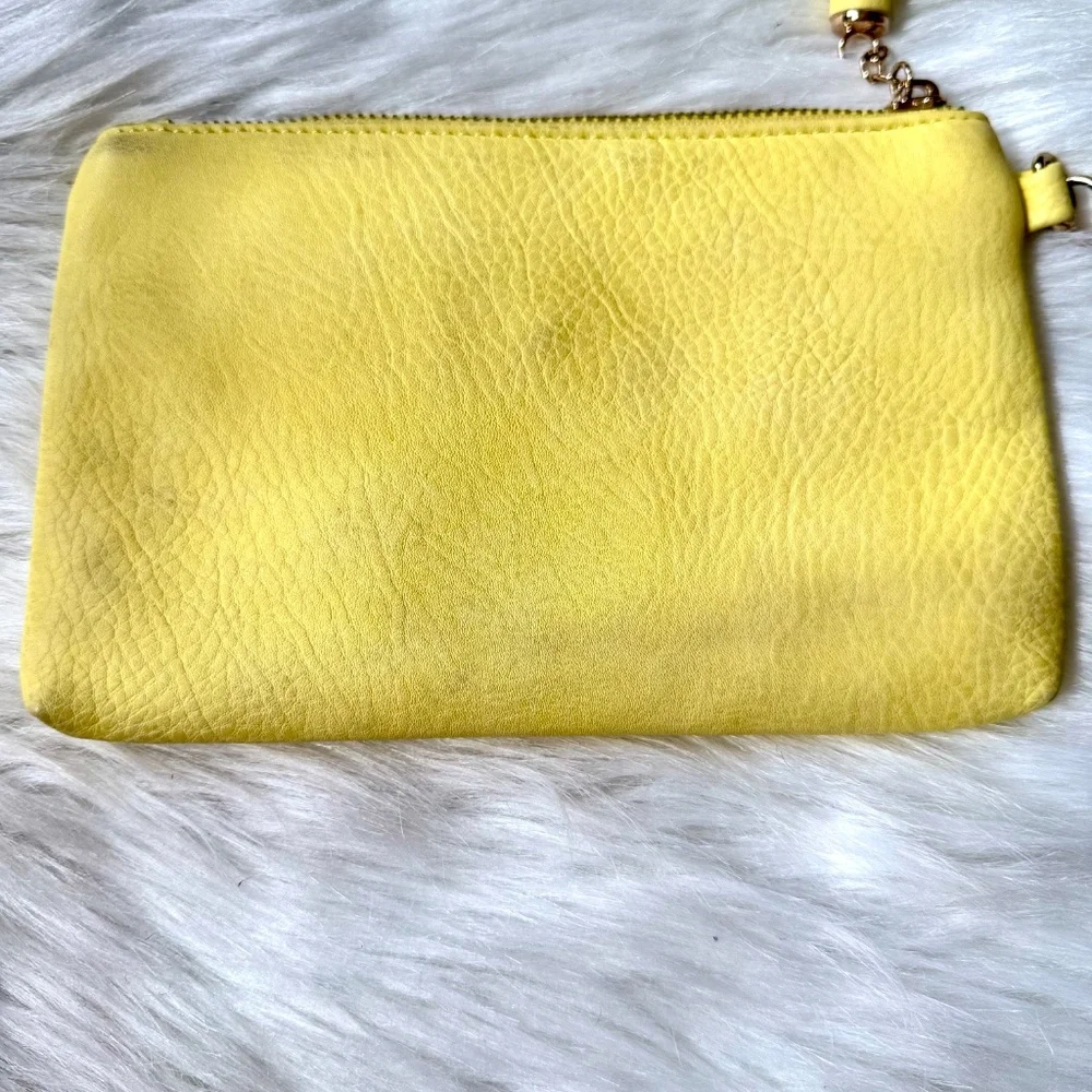 Novelty Wristlet Tropical Treats Pineapple Wristlet Pouch Yellow‎
